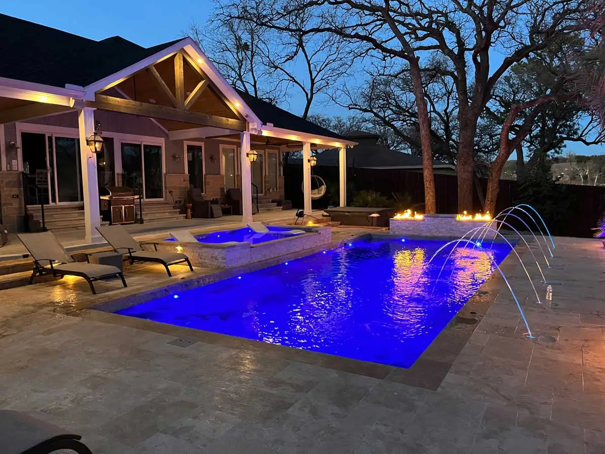 fiberglass-pools-oklahoma-swimming-pool-leisure-pools-supreme-model